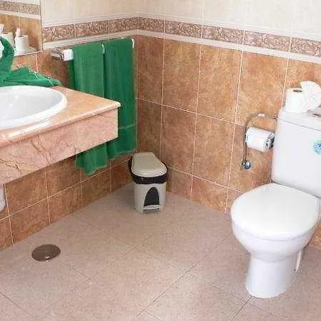 Flamingo بويرتو ذيل كارمين